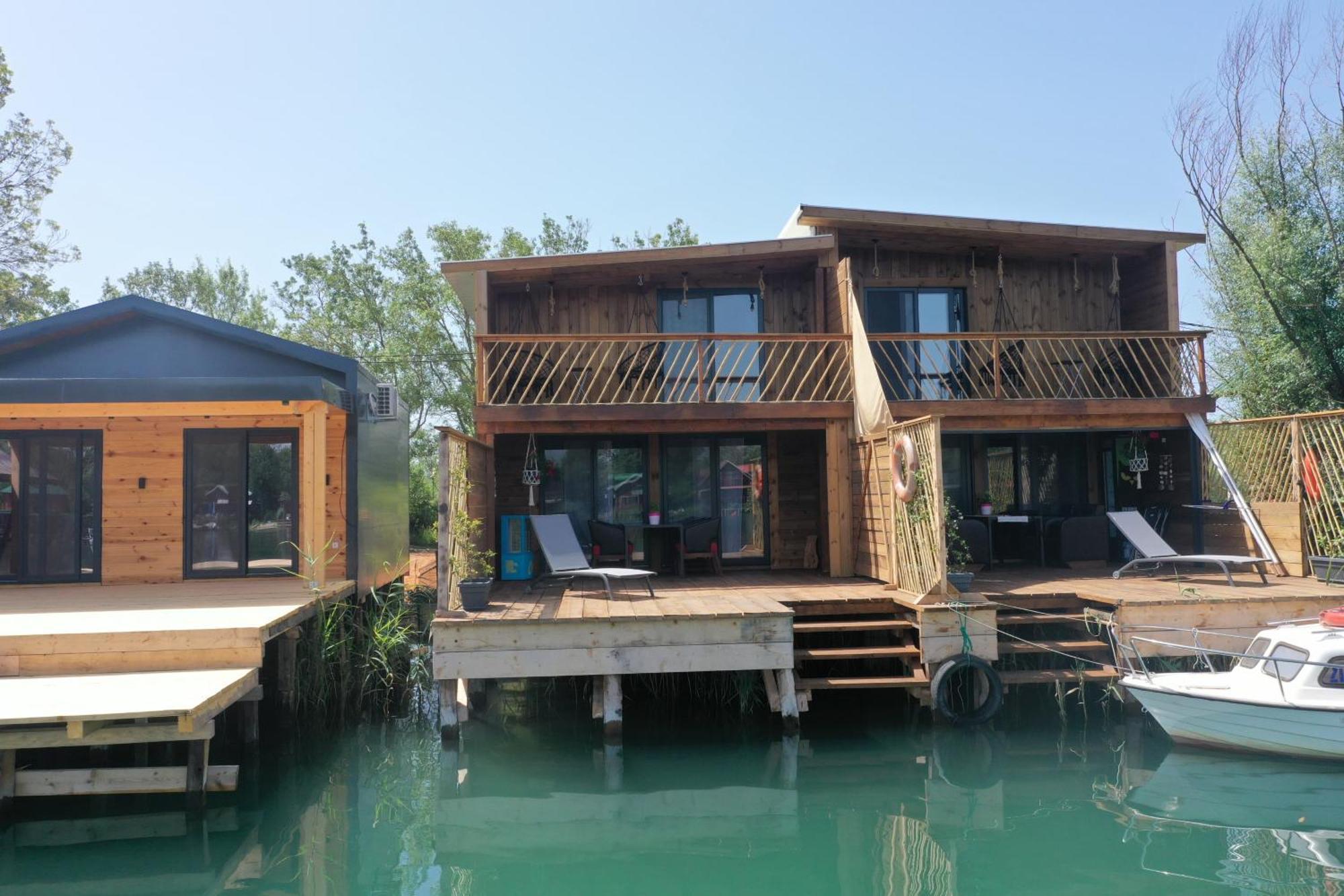 Meris Ulcinj Exterior photo
